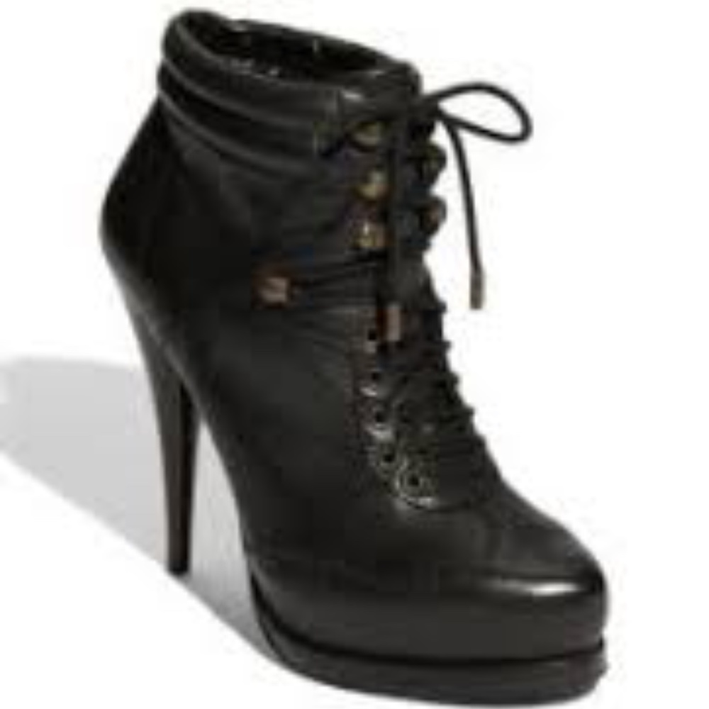 Steven Caleh Bootie